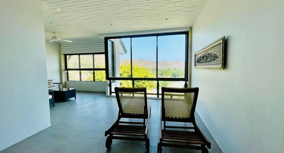 For rent 2 bedrooms condo in Hua Hin, Prachuap Khiri Khan