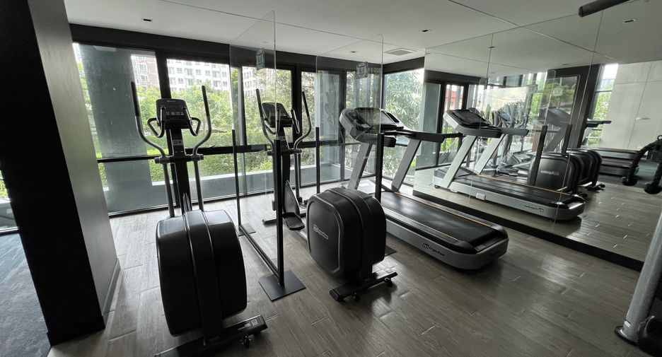 À vendre 1 chambre condo à Bang Kapi, Bangkok