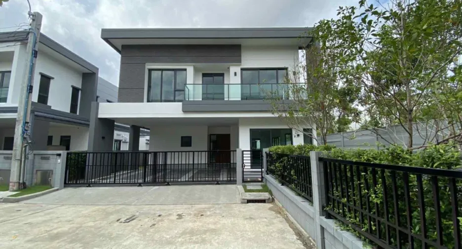 Casa en venta de 4 habitaciones en Prawet, Bangkok