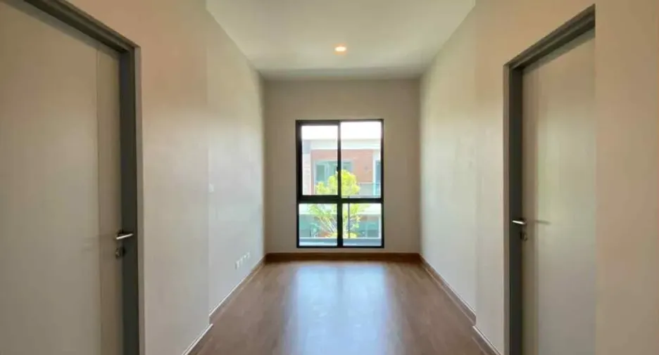 Casa en venta de 4 habitaciones en Prawet, Bangkok