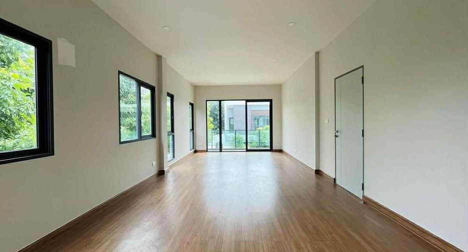 Casa en venta de 4 habitaciones en Prawet, Bangkok