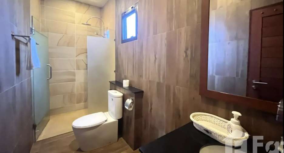 For sale 3 bedrooms villa in Mueang Phuket, Phuket