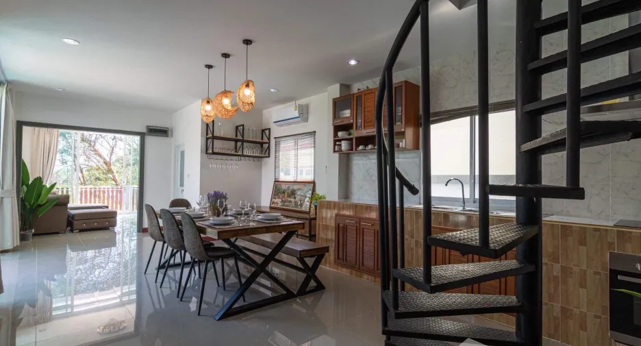 Villa zum Kauf und zur Miete mit 3 Zimmer in Thalang, Phuket