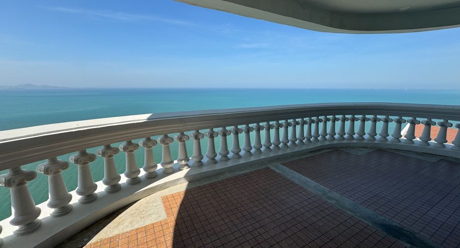 For rent 4 bedrooms condo in Bang Lamung, Chonburi