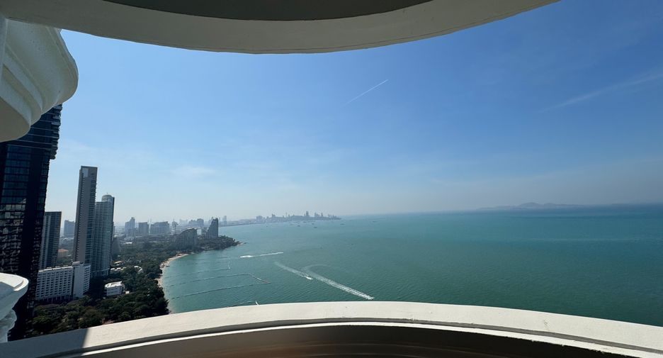 For rent 4 bedrooms condo in Bang Lamung, Chonburi
