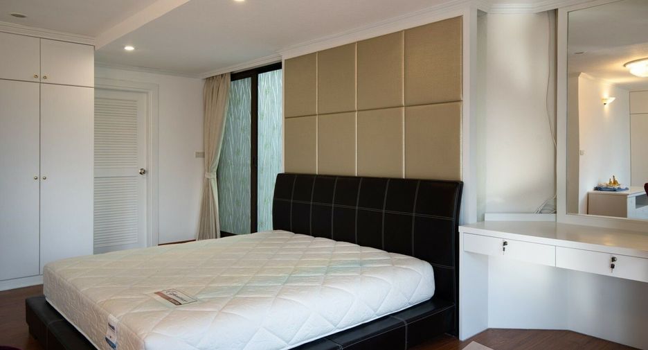 Wohnung zum Kauf mit 3 Zimmer in Watthana, Bangkok