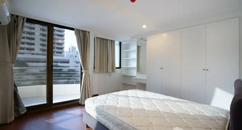 Wohnung zum Kauf mit 3 Zimmer in Watthana, Bangkok