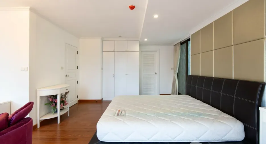 Wohnung zum Kauf mit 3 Zimmer in Watthana, Bangkok