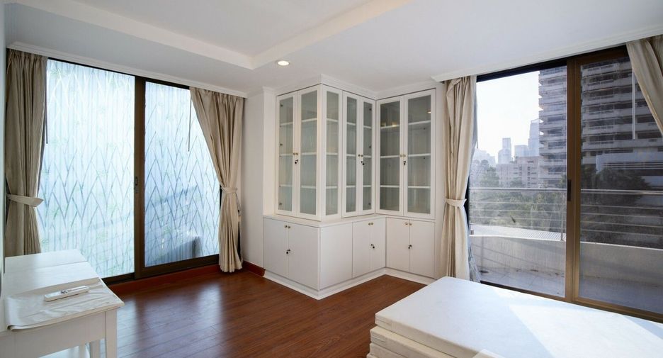 Wohnung zum Kauf mit 3 Zimmer in Watthana, Bangkok