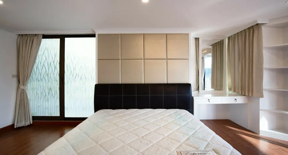 Wohnung zum Kauf mit 3 Zimmer in Watthana, Bangkok