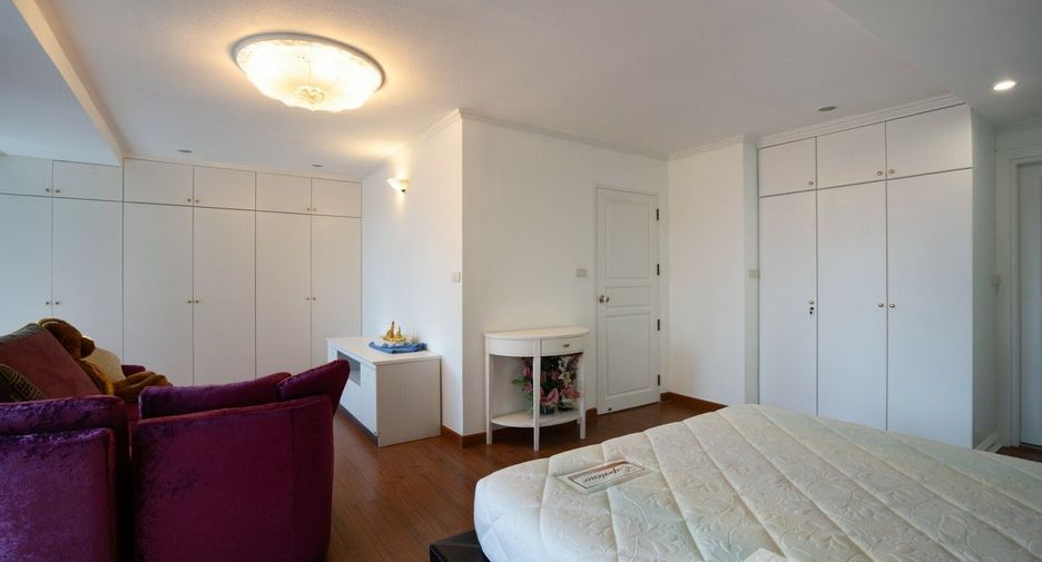 Wohnung zum Kauf mit 3 Zimmer in Watthana, Bangkok