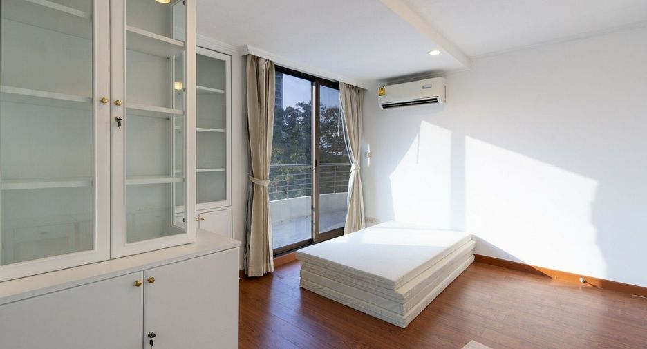 Wohnung zum Kauf mit 3 Zimmer in Watthana, Bangkok