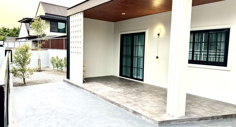 For sale 2 bedrooms house in Saraphi, Chiang Mai