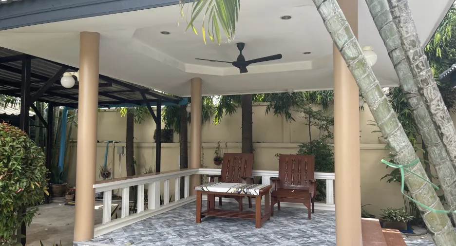 Haus zum Kauf und zur Miete mit 3 Zimmer in Hang Dong, Chiang Mai