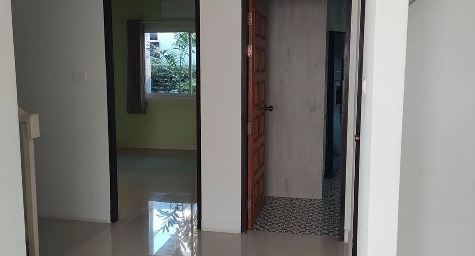 For sale そして for rent 4 ベッドルーム house in Saraphi, Chiang Mai