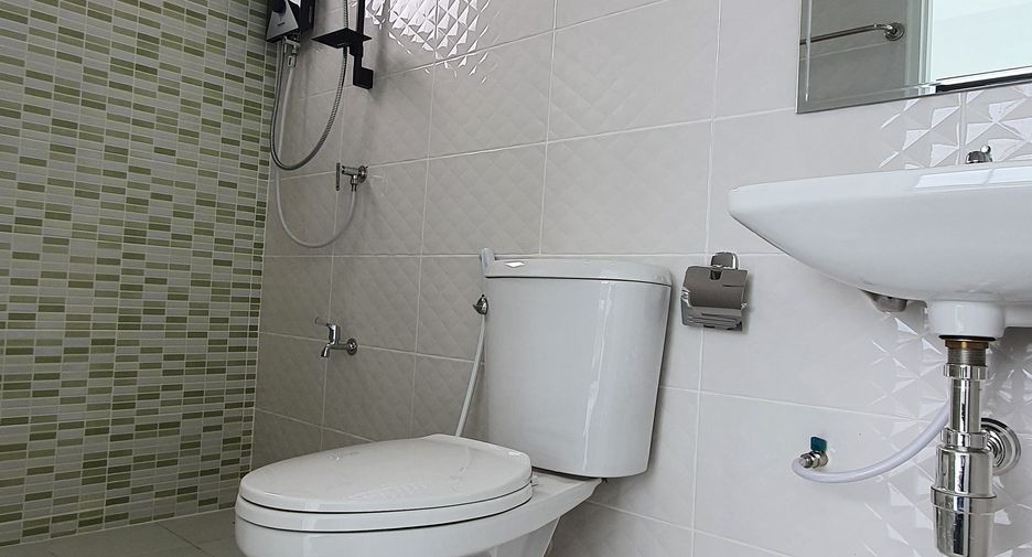 For sale 2 bedrooms house in Saraphi, Chiang Mai