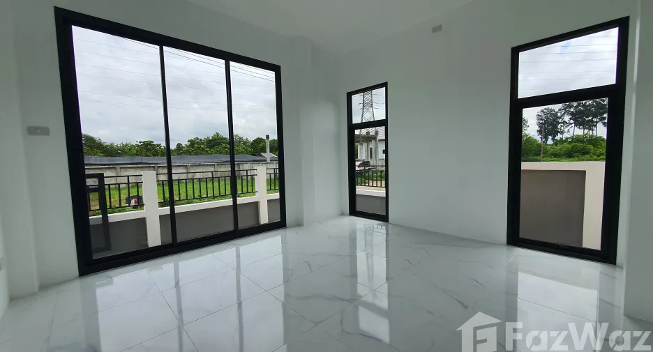 For sale 2 bedrooms house in Saraphi, Chiang Mai