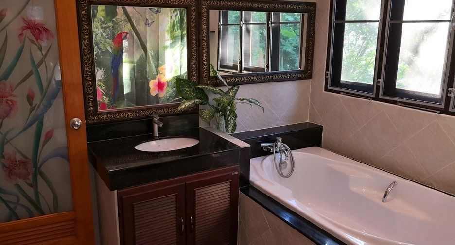 Haus zur Miete mit 4 Zimmer in Kathu, Phuket