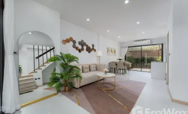 For rent 3 bedrooms townhouse in Pak Kret, Nonthaburi
