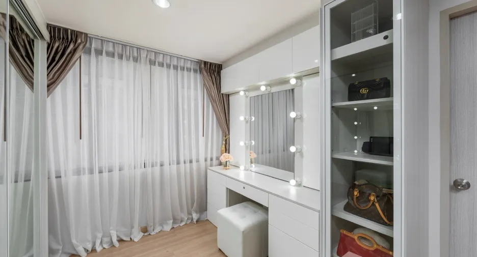 For rent 3 bedrooms townhouse in Pak Kret, Nonthaburi