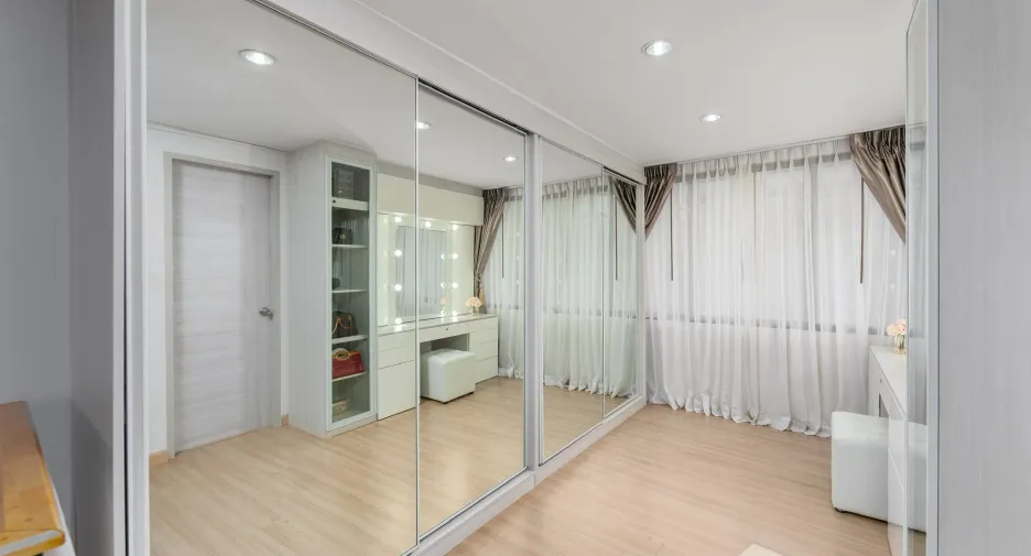 For rent 3 bedrooms townhouse in Pak Kret, Nonthaburi