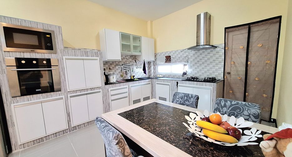 For rent 3 bedrooms villa in Hua Hin, Prachuap Khiri Khan