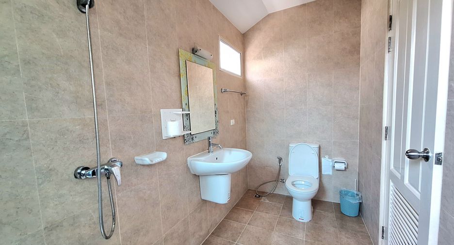 For rent 3 bedrooms villa in Hua Hin, Prachuap Khiri Khan