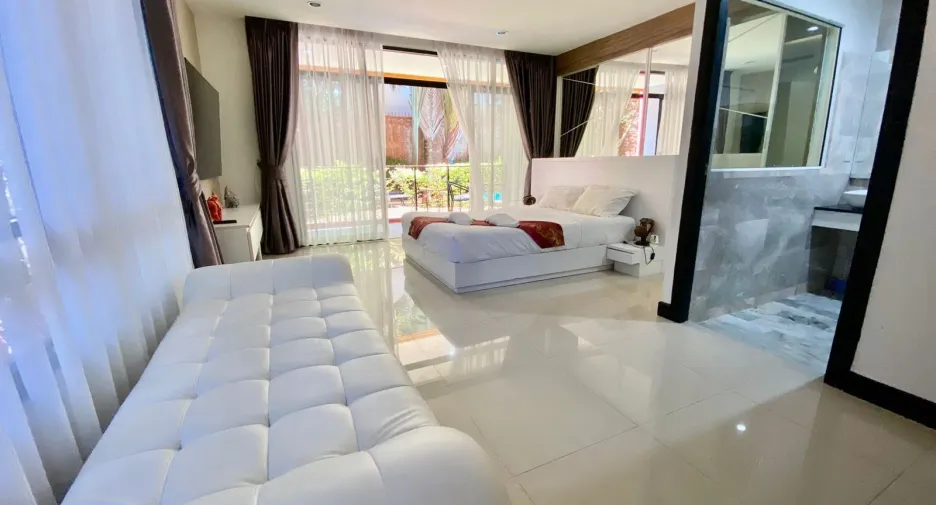 For sale 2 bedrooms condo in Mueang Phuket, Phuket