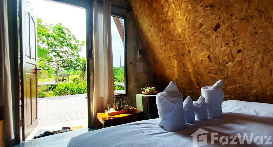 Hotel zum Kauf mit 10 Zimmer in Klaeng, Rayong
