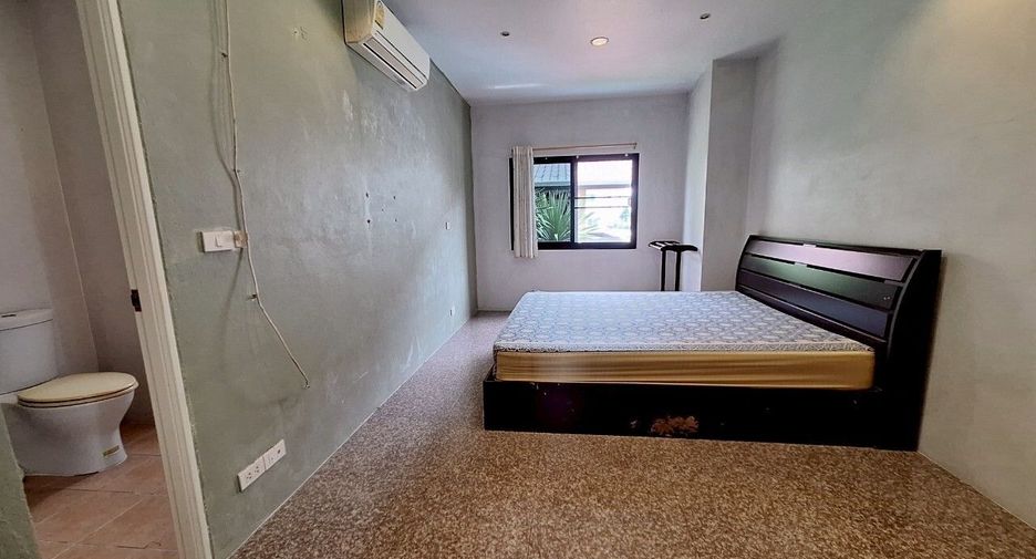 For rent 3 bedrooms townhouse in Hua Hin, Prachuap Khiri Khan