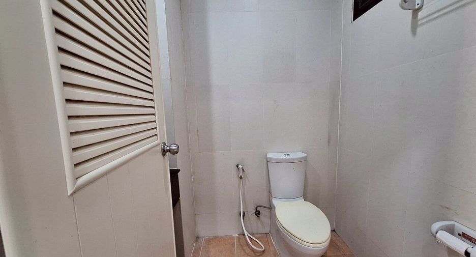 For rent 3 bedrooms townhouse in Hua Hin, Prachuap Khiri Khan