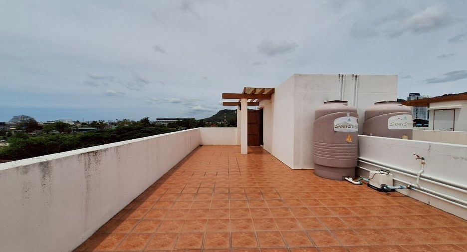 For rent 3 bedrooms townhouse in Hua Hin, Prachuap Khiri Khan