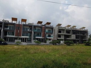 Terreno en venta en Bang Lamung, Chonburi
