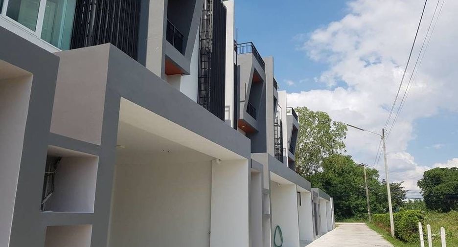 For sale land in Bang Lamung, Chonburi