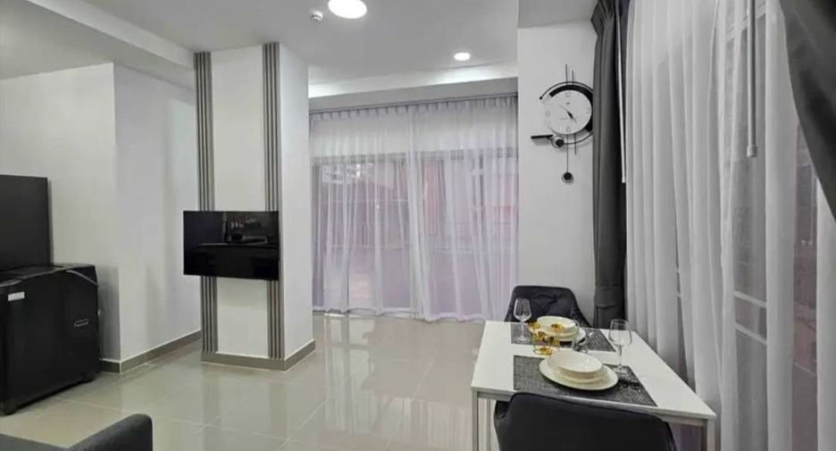 For sale 1 bed condo in Bang Lamung, Chonburi