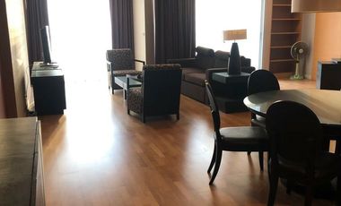 Condo en venta y en alquiler de 3 habitaciones en Sathon, Bangkok