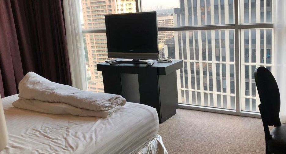 For sale and for rent 3 bedrooms condo in Sathon, Bangkok