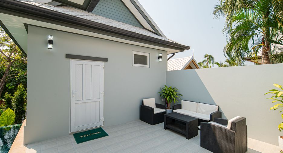 For rent 4 bedrooms villa in Bang Lamung, Chonburi