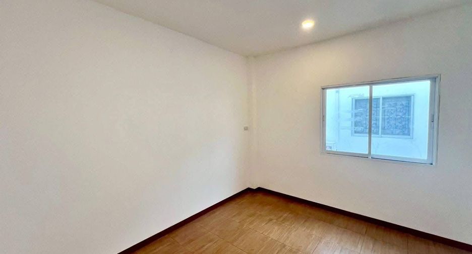 For sale 2 bedrooms house in Mueang Samut Prakan, Samut Prakan