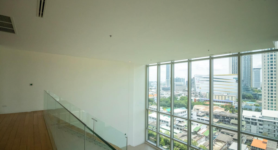 For sale 5 bedrooms condo in Sathon, Bangkok