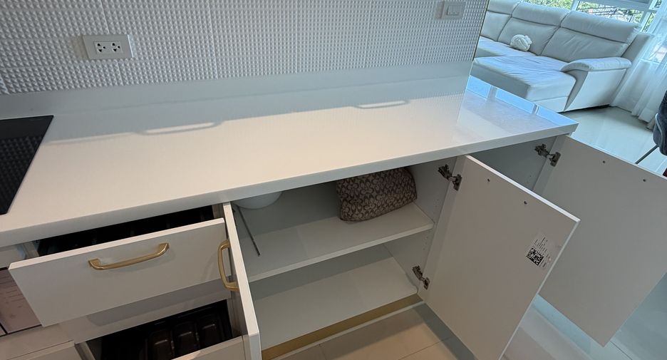 For sale 2 bedrooms condo in Mueang Phuket, Phuket