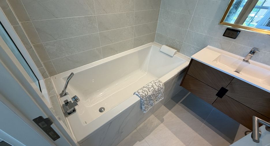 For sale 2 bedrooms condo in Mueang Phuket, Phuket