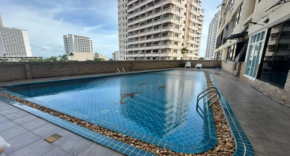 For rent studio condo in Bang Lamung, Chonburi