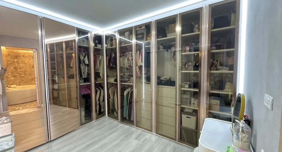 For sale and for rent 2 bedrooms condo in Wang Thonglang, Bangkok