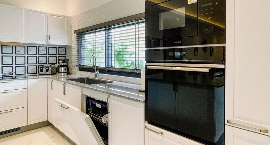 For rent 3 ベッドルーム villa in Hua Hin, Prachuap Khiri Khan