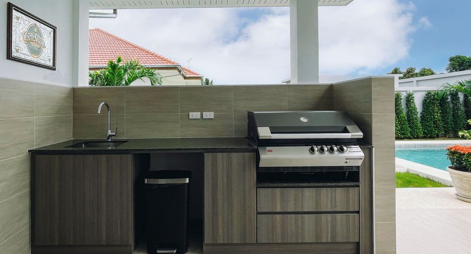 For rent 3 ベッドルーム villa in Hua Hin, Prachuap Khiri Khan
