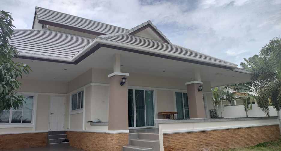 For sale 3 bedrooms villa in Hua Hin, Prachuap Khiri Khan