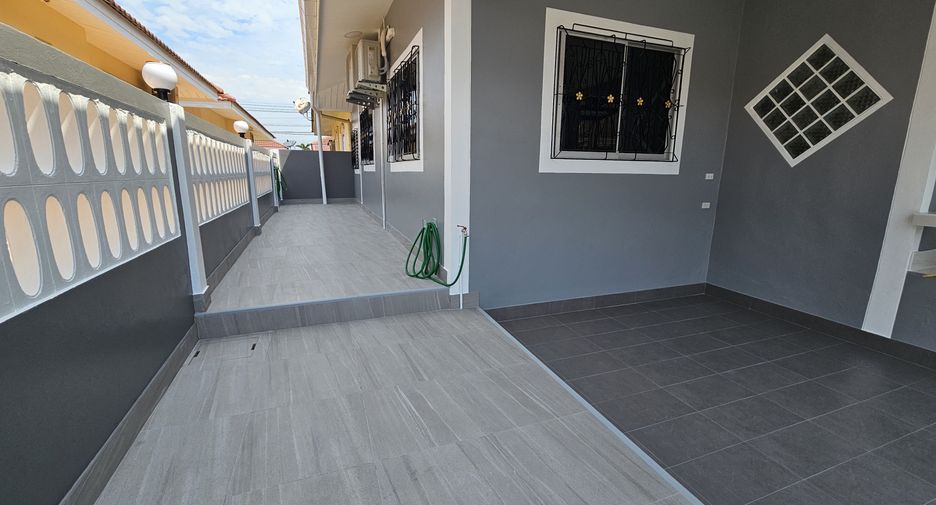 For rent 3 bedrooms house in Bang Lamung, Chonburi