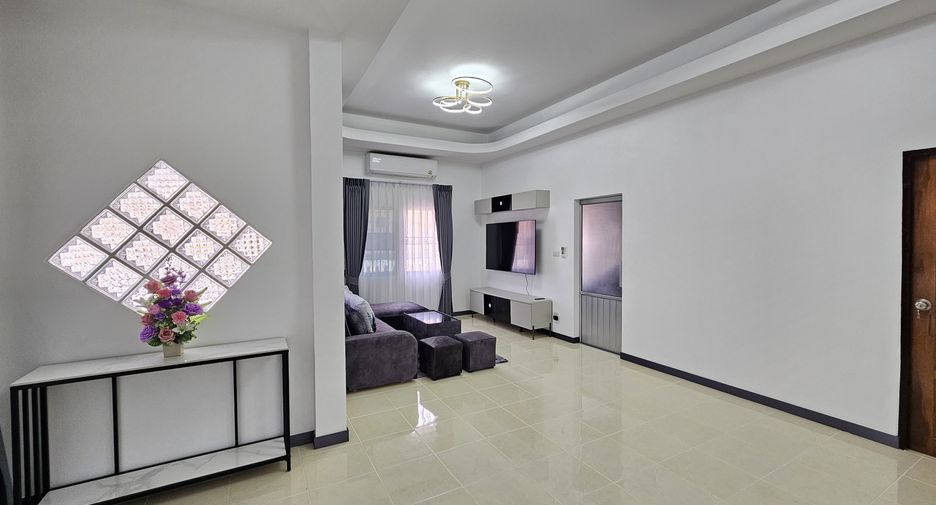 For rent 3 bedrooms house in Bang Lamung, Chonburi