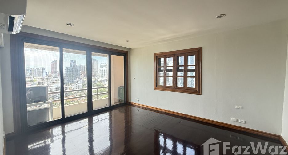 For sale 4 bedrooms condo in Phaya Thai, Bangkok